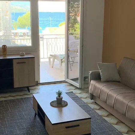 Kike Apartment